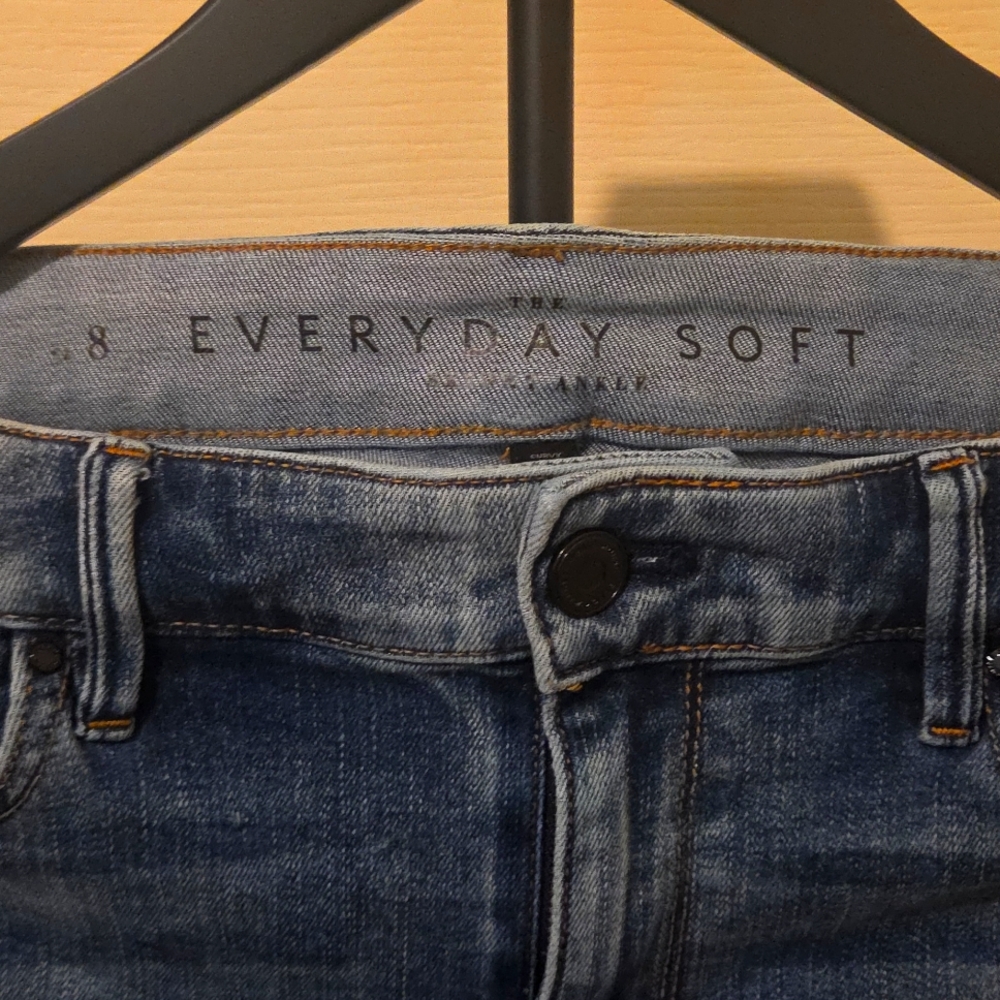 WHBM Everyday Soft Embellished Jeans Size 8